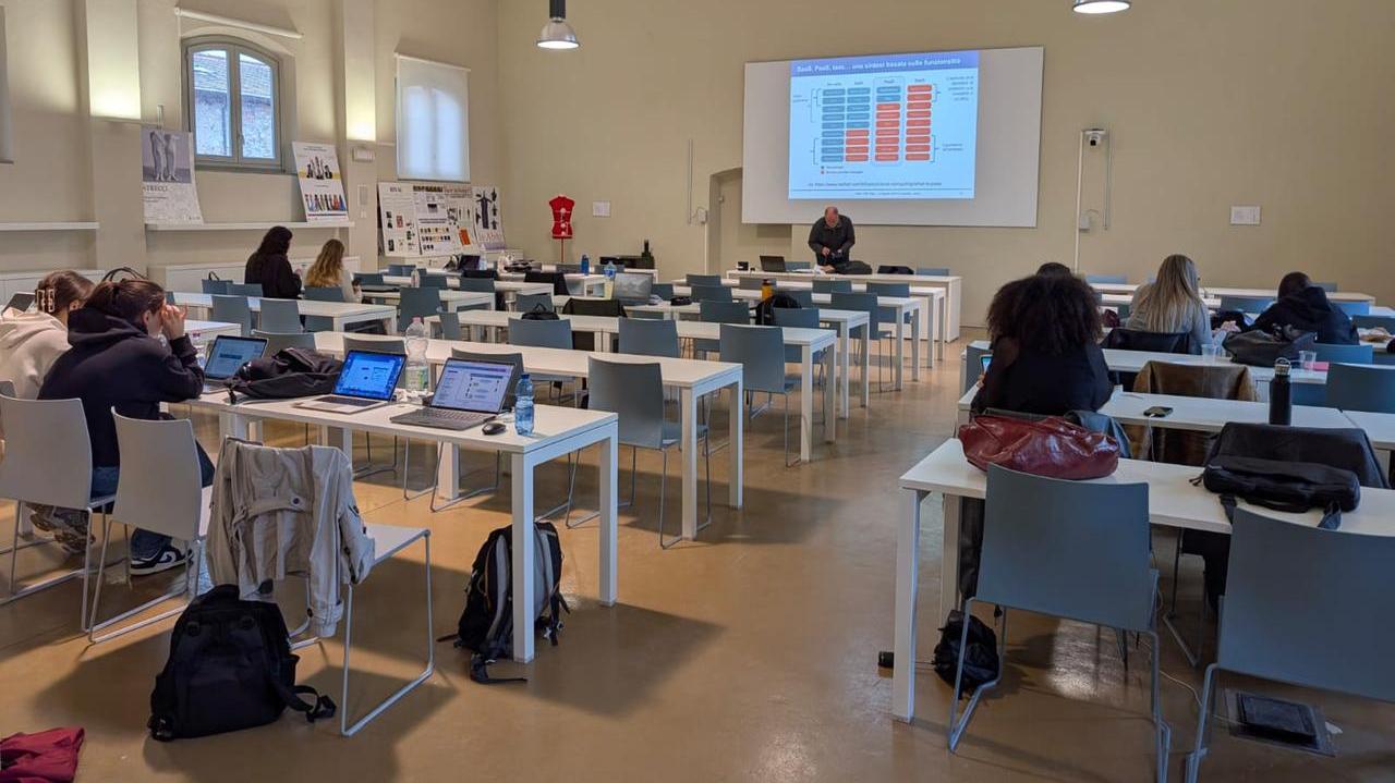 Una delle due aule inaugurate in via Bologna