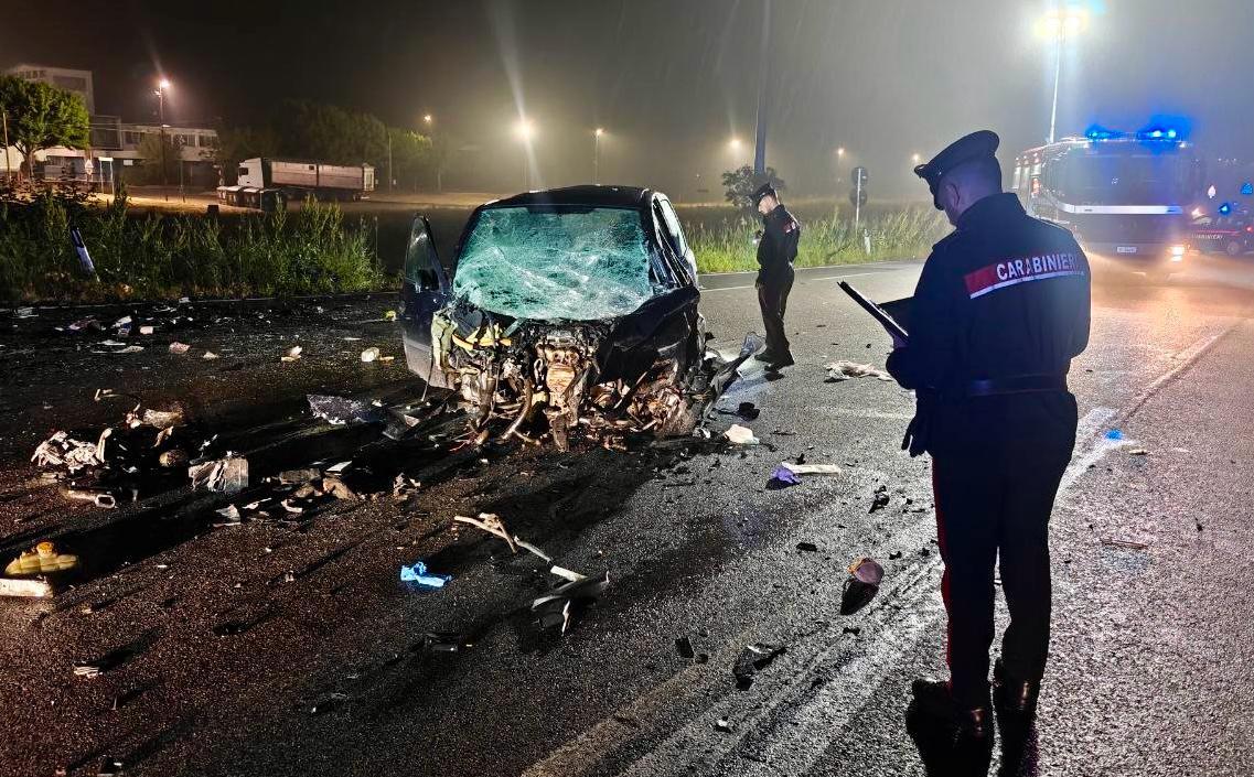 Incidente mortale a Granarolo, 24enne di Cavezzo in condizioni gravissime