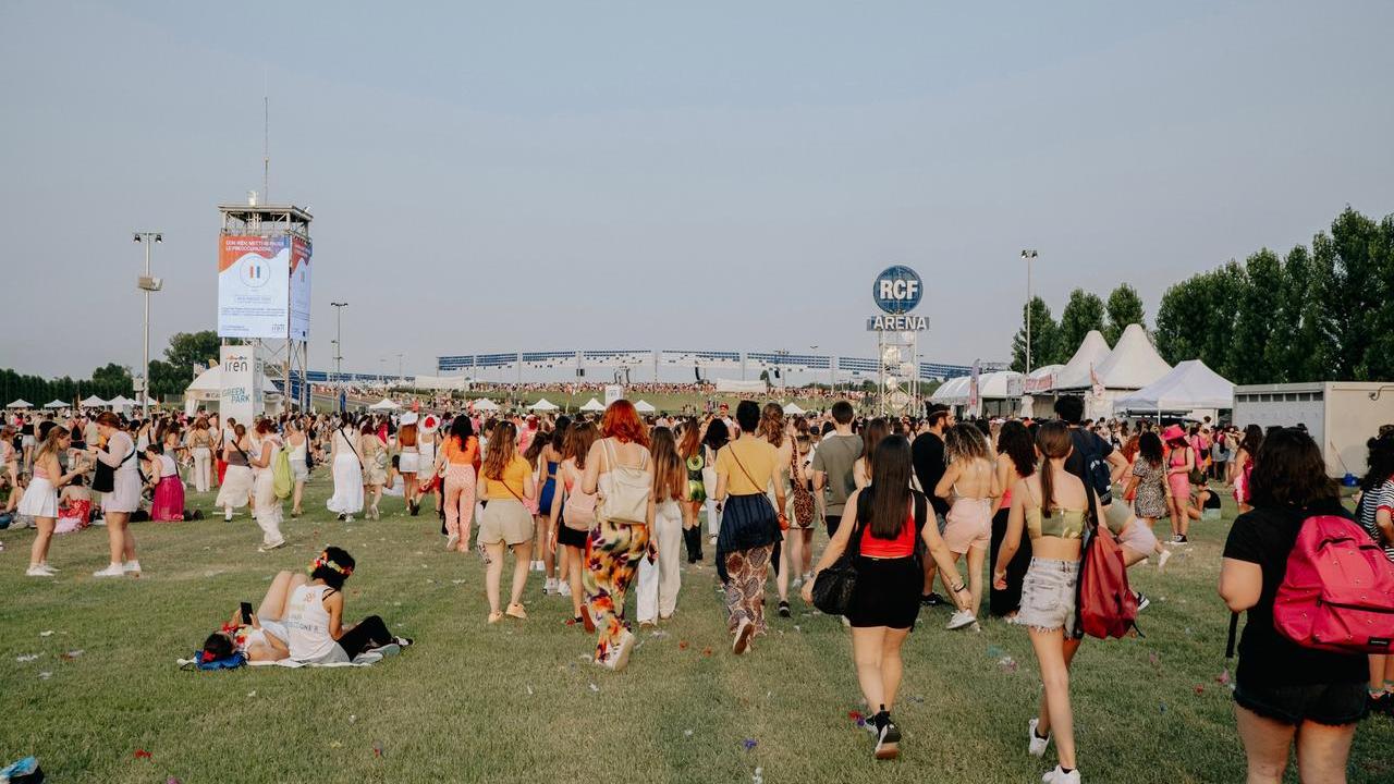 Hellwatt, il messaggio che agita il festival. Cosa sta succedendo