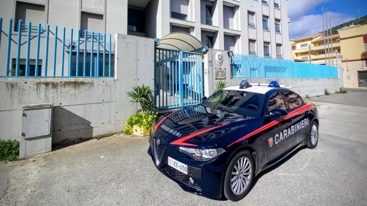 Litiga con l’amica e l’aggredisce con una mazza da baseball: in manette