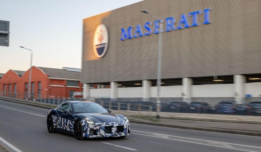Maserati GranTurismo, GranCabrio e Grecale: a Modena proseguono i test dei prototipi “mascherati”