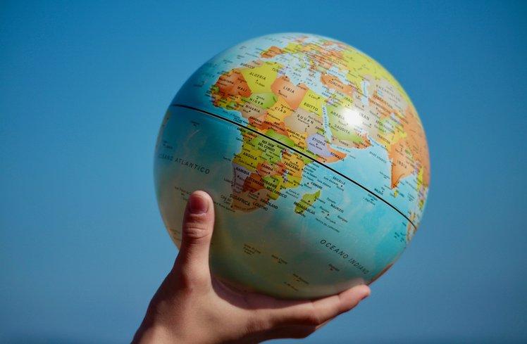 Debito mondiale record: la cifra supera i 353mila miliardi di dollari – Ecco che cosa succede