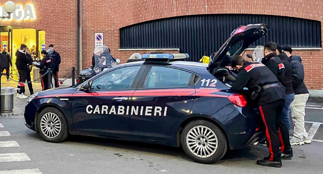 
	Una pattuglia dei carabinieri (foto d'archivio)

