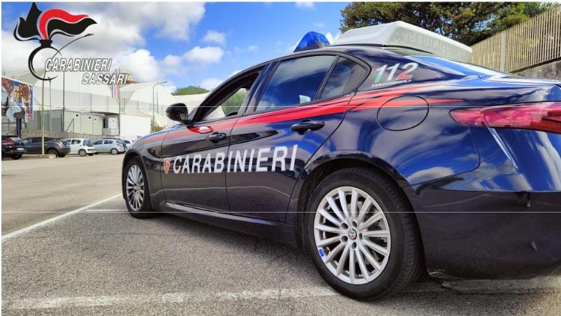 Picchia la madre che le nega i soldi: arrestato a Sassari