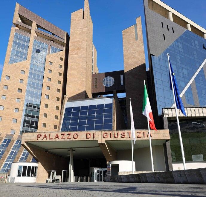 
	Il palazzo di Giustizia a Novoli dove si trova la Corte d'Appello

