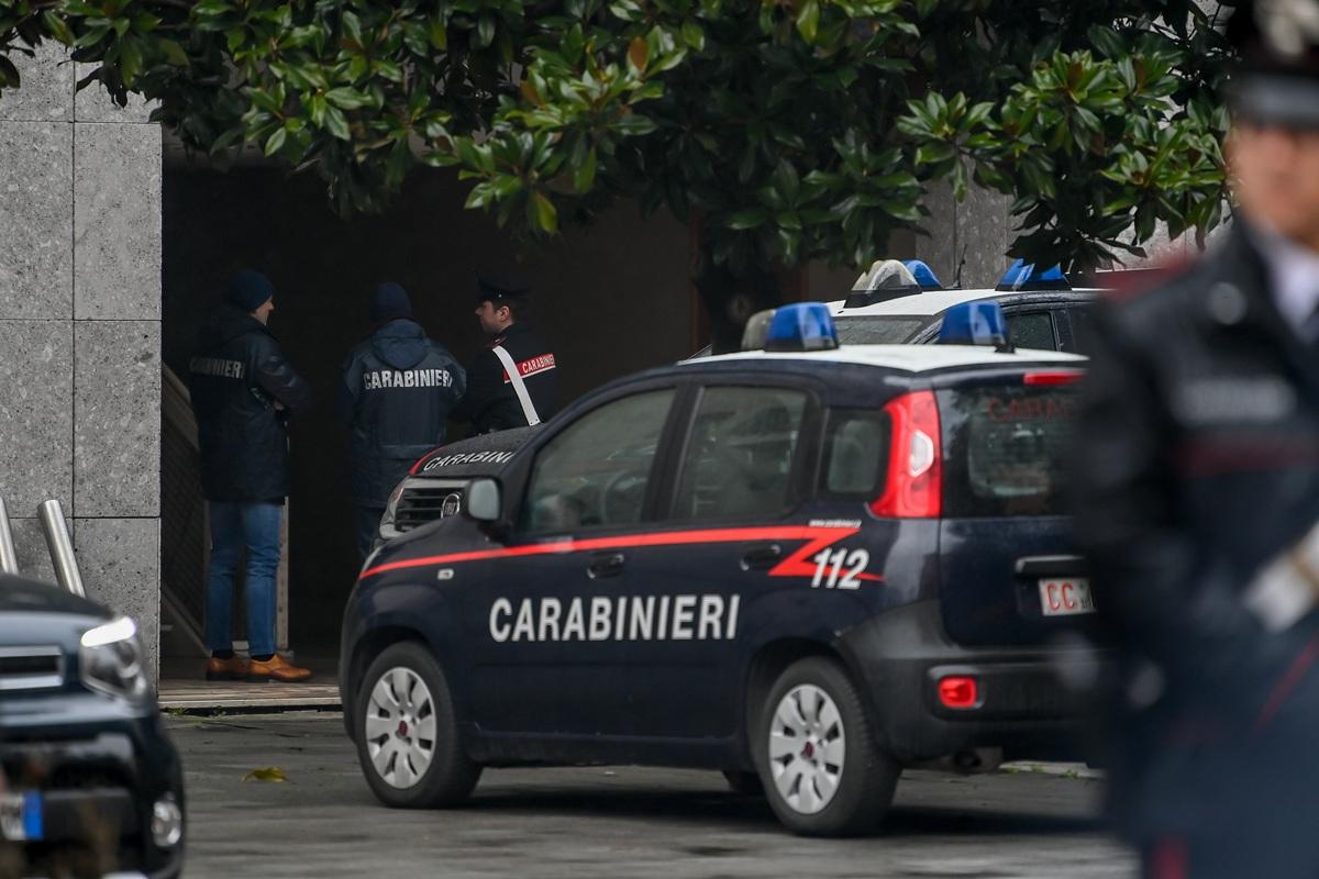 Uccide la moglie, fugge e lo ritrovano sulla tomba del figlio – Ecco che cosa sappiamo