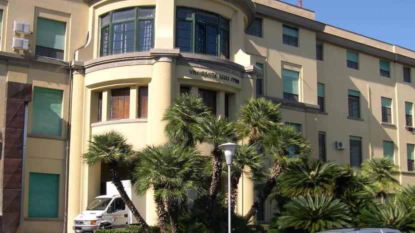 Pisa, neonato morto dopo la caduta in ospedale: risarcimento ai familiari. La mamma: «Chi entra in un Pronto soccorso merita cure adeguate»