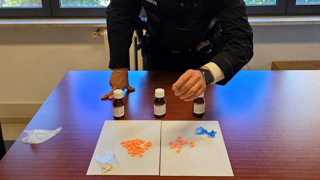 Stintino, trovato con pastiglie di ecstasy, cocaina e metadone: arrestato