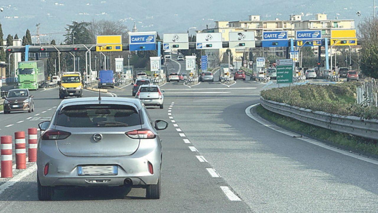 
	Il casello di Pistoia

