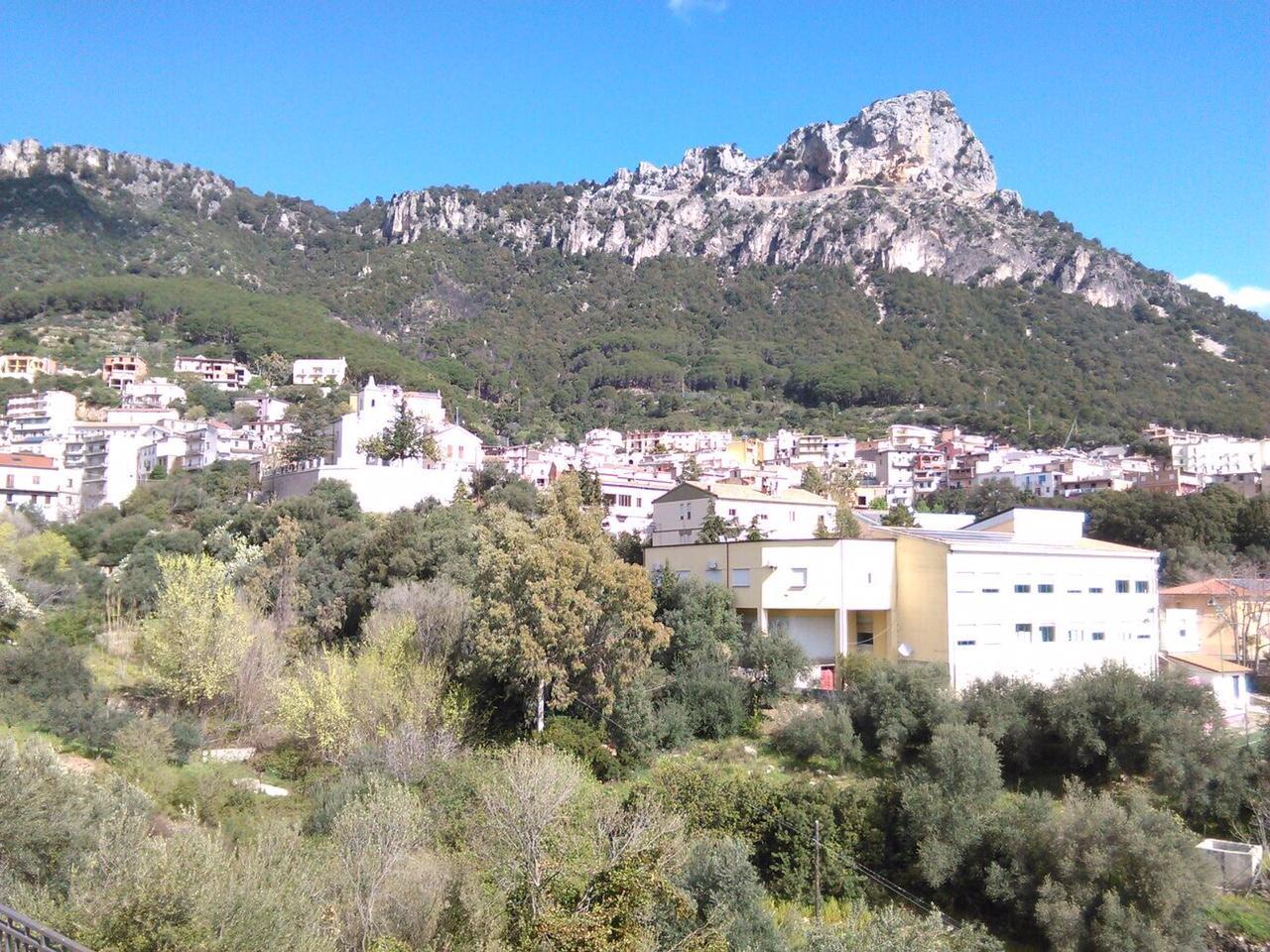 Urzulei veduta panoramica