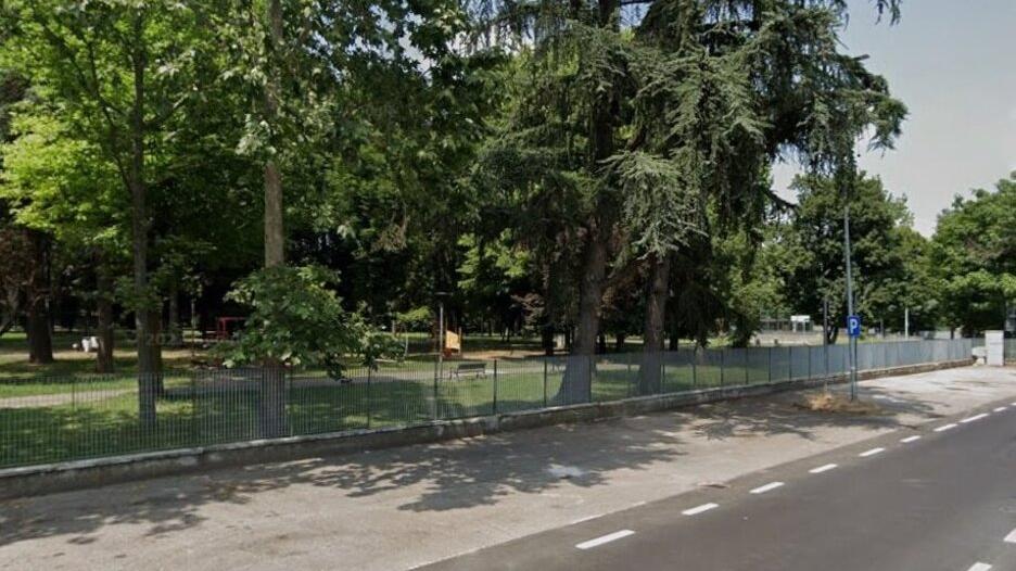 Atti osceni davanti all’asilo di Fiorano: un 26enne finisce a processo