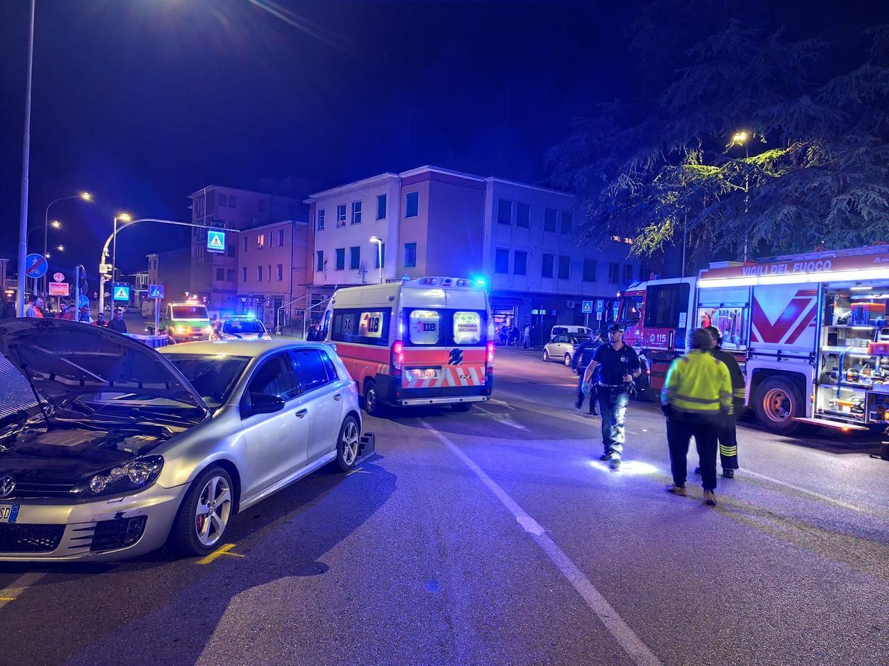 Schianto a Bondeno, feriti due uomini