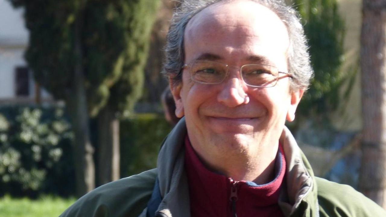 Il paesaggista Chiesi stroncato da un infarto mentre suona al Sopra le righe festival. Evento sospeso