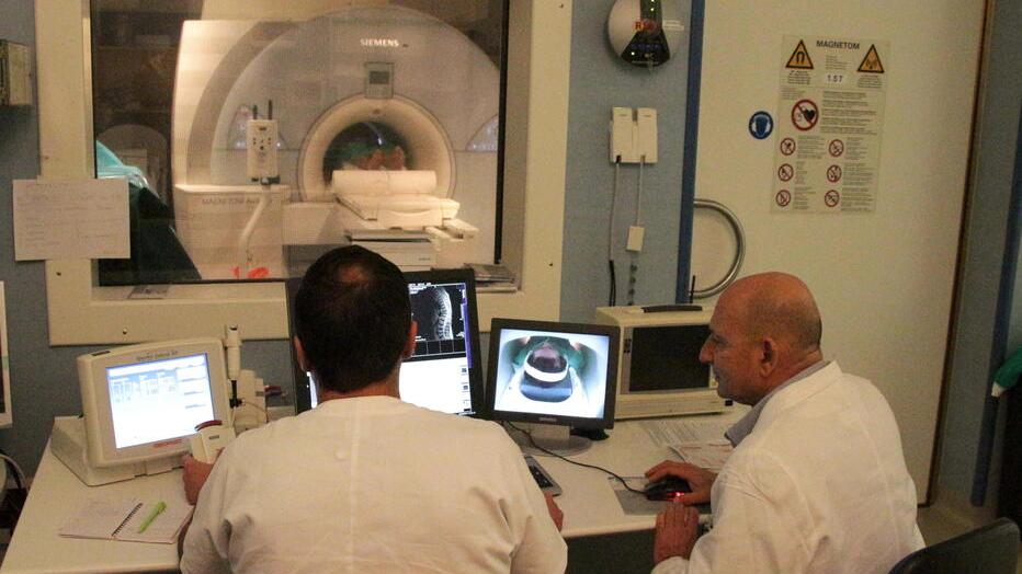 Una risonanza magnetica: l’esame è fondamentale per eseguire l’operazione di cui necessita il bimbo (Foto d’archivio)