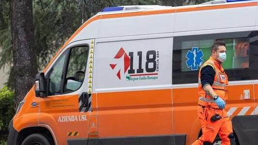 Incidente in bici in via Medusia a Castelvetro. Ciclista 49enne finisce in ospedale