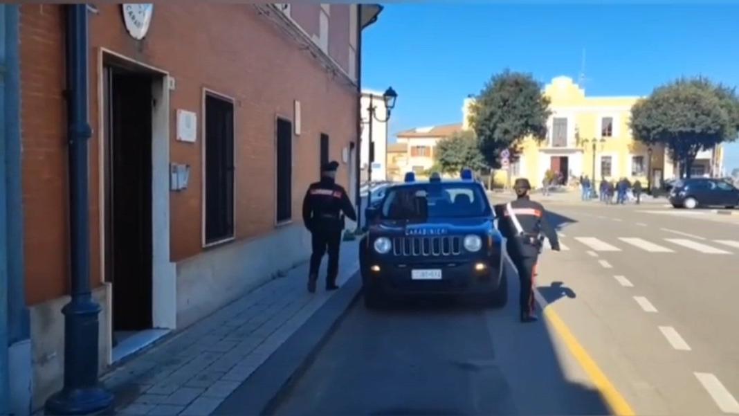 Evade dai domiciliari e chiama i carabinieri per denunciare un’aggressione: arrestato due volte in meno di 24 ore