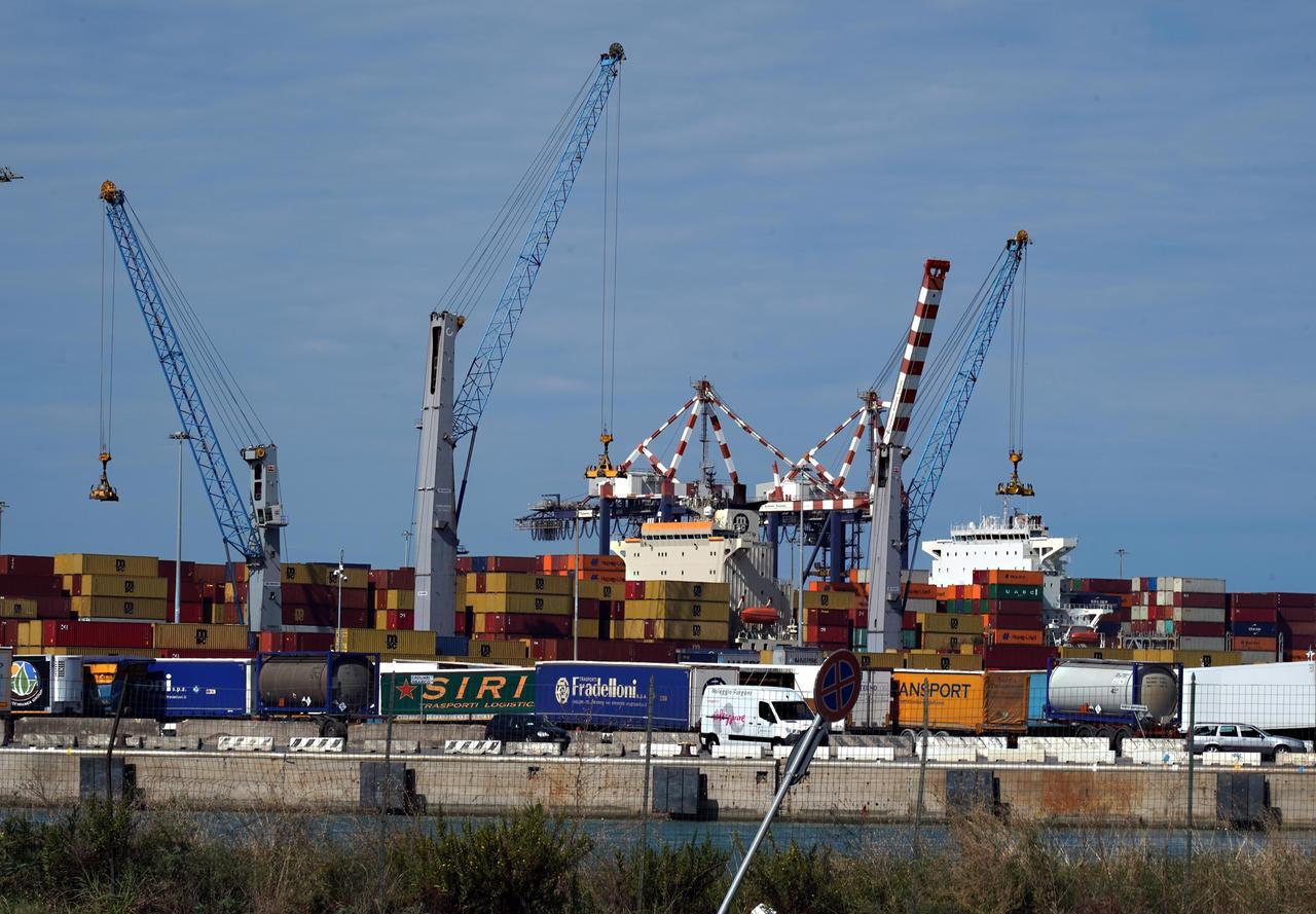 Porti, traffici 2025: Livorno si conferma nella top five
