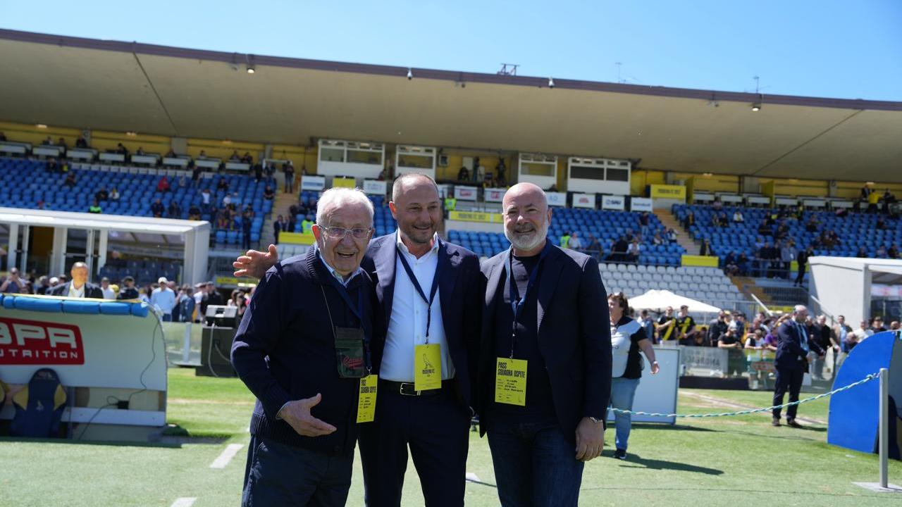 Reggiana, cosa succede dopo la retrocessione: i conti, il Cda, cosa farà Amadei
