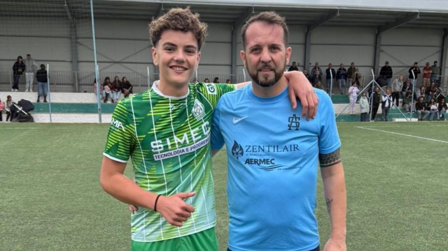 <strong>Alessandro Dongu</strong> (Olmedo) e il padre <strong>Davide</strong> (Atletico Sorso)