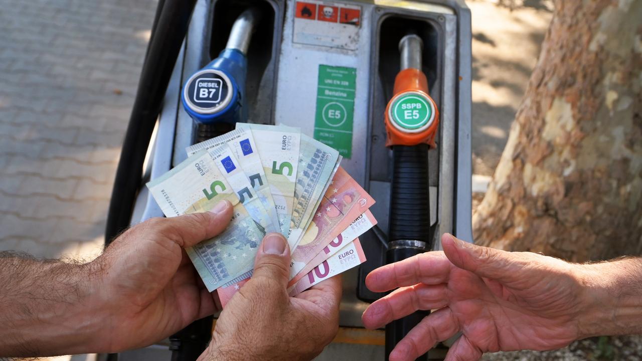 Luce, gas e carburanti: ecco quanto costa la guerra in Iran alle famiglie italiane