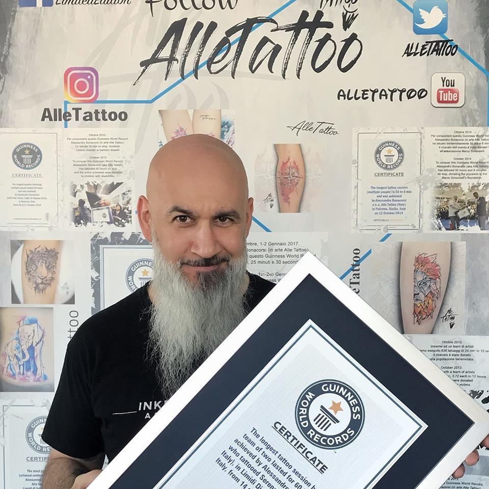 Il tatuatore dei record: «Vi racconto chi è Alle Tattoo»