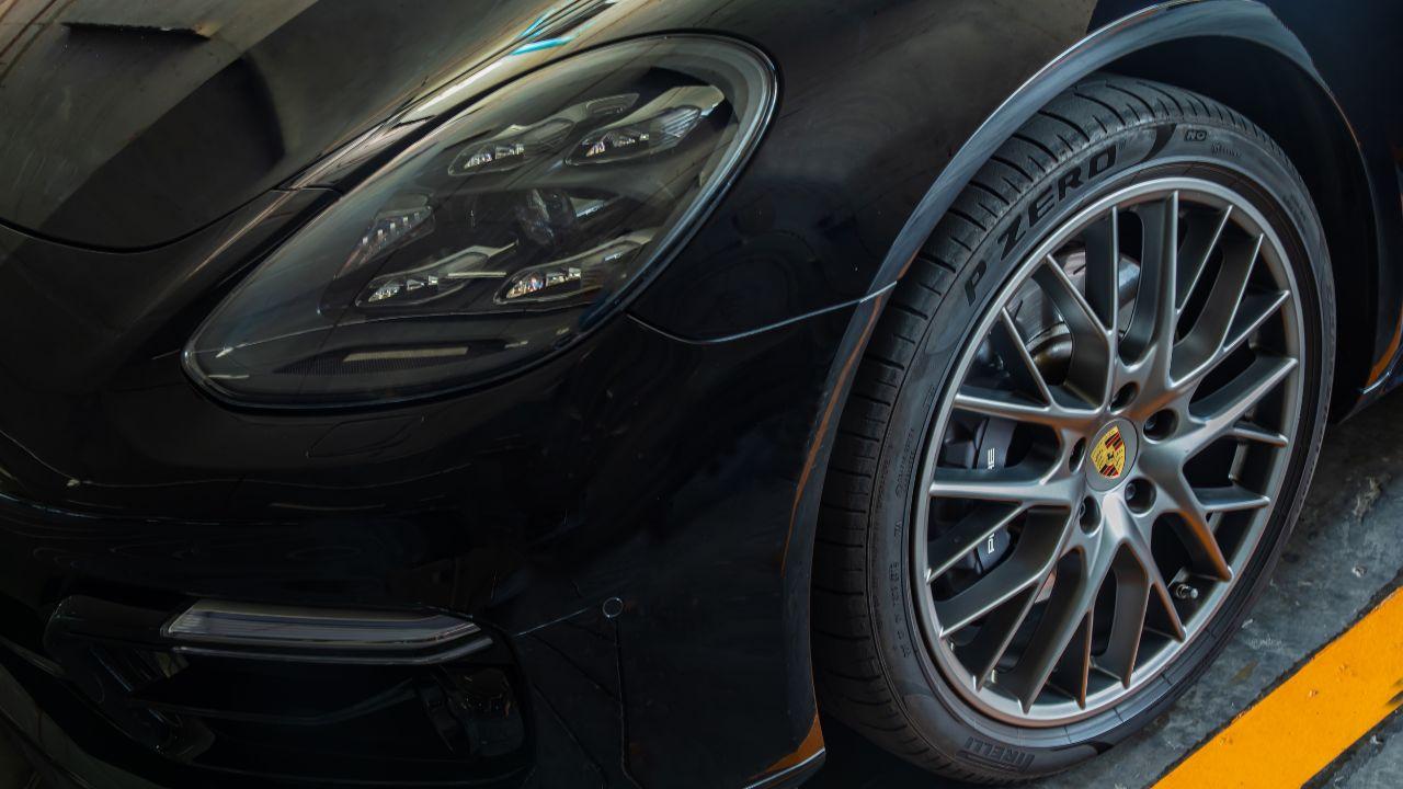 Porsche taglia 500 posti di lavoro 