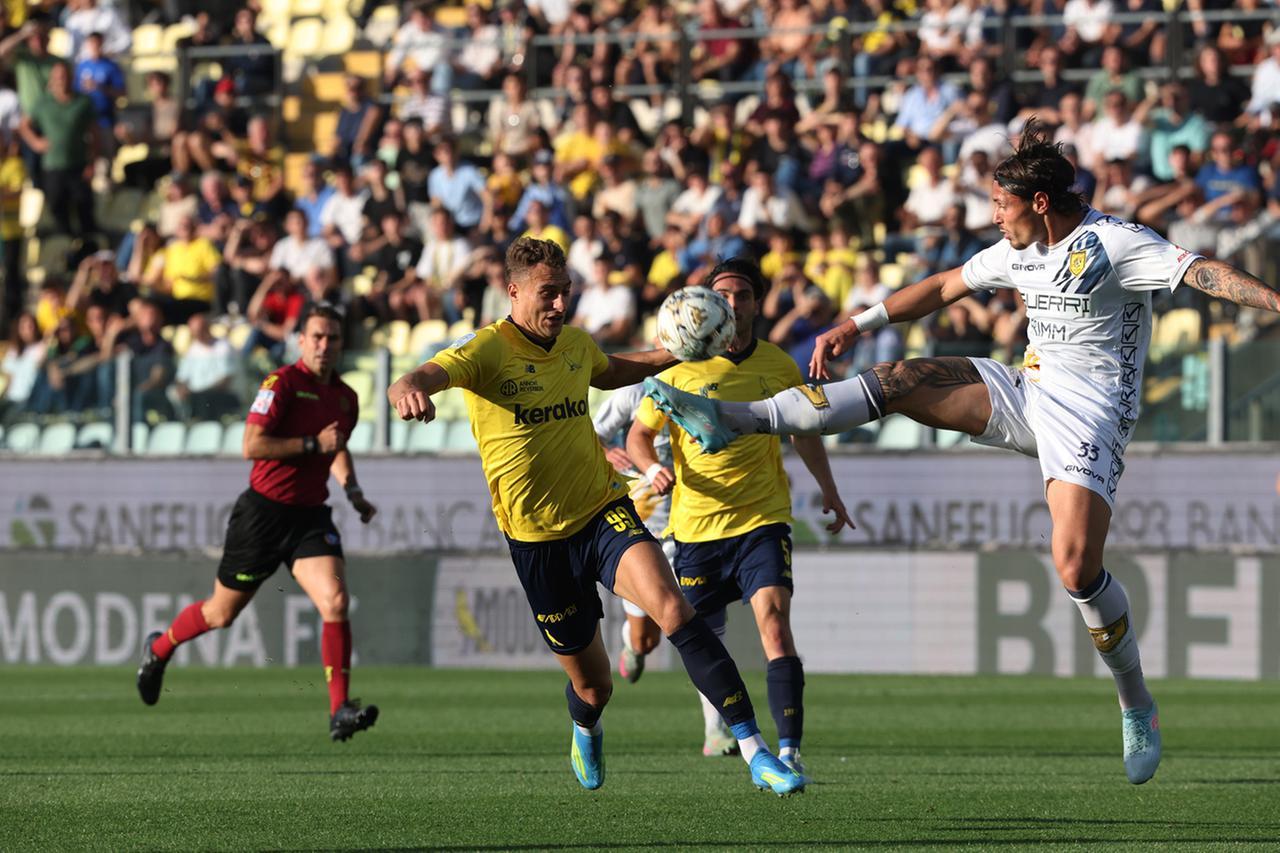 La Juve Stabia gela il Braglia: Modena eliminato dai playoff