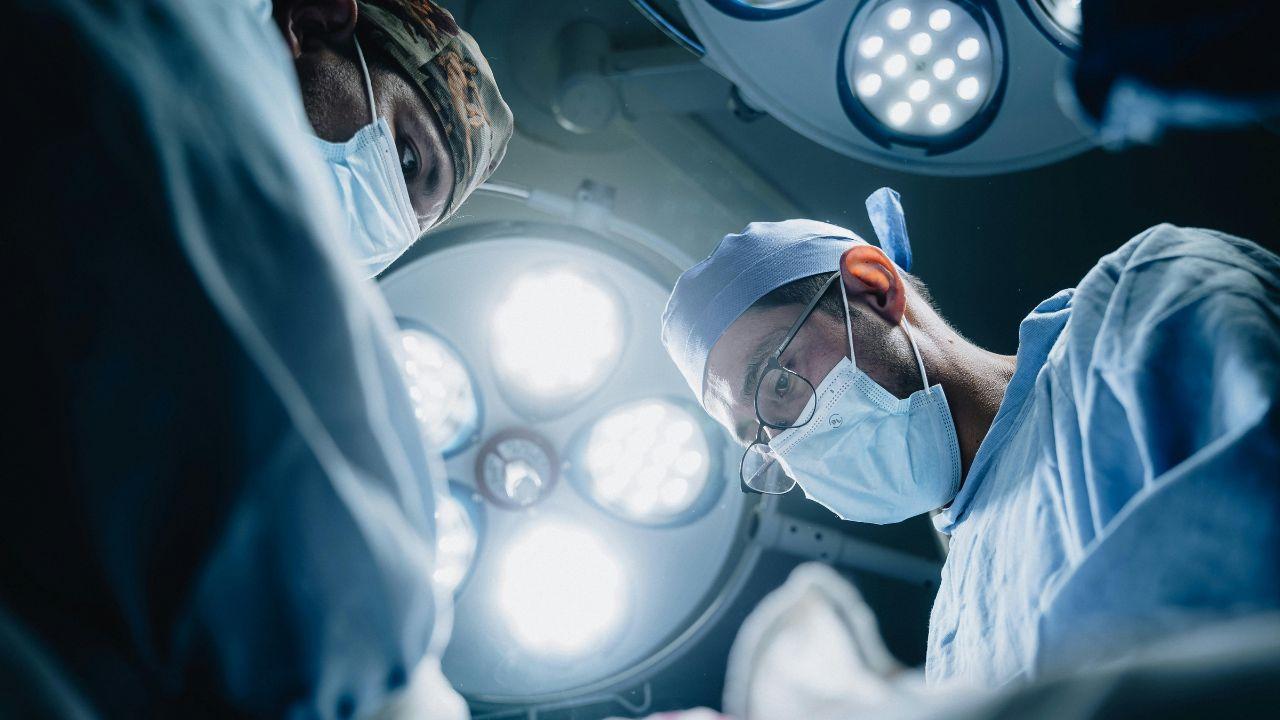 
	Il bimbo &egrave; morto in ospedale

