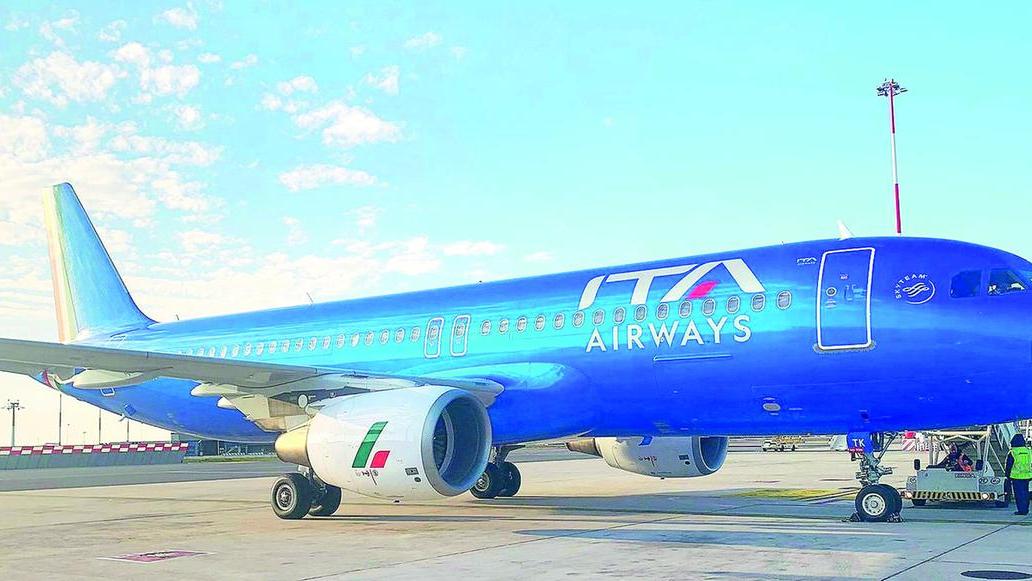 Ita Airways cancella il volo Alghero-Milano: odissea per i passeggeri con visite mediche prenotate