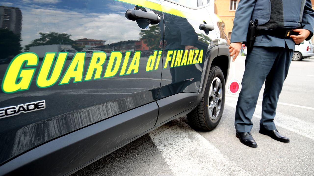 ‘Ndrangheta, confisca dei beni a un narcotrafficante: sequestri tra Toscana e Calabria – Chi è “Gianfranco”, usuraio vicino ai Bellocco