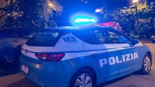 Una volante della polizia (foto d'archivio)