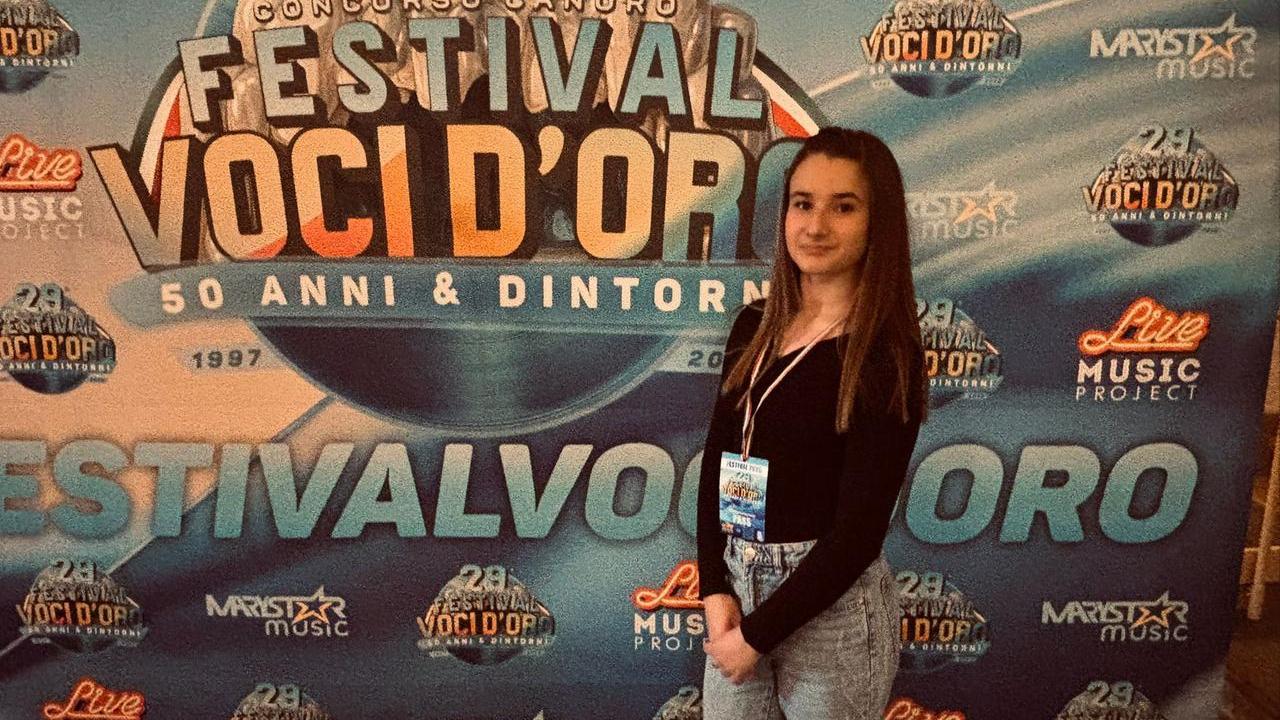 Ferrara, la 14enne Sara Pedoto vince il festival Voci d’Oro
