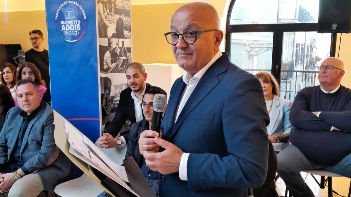 Tempio, Gianni Addis alla prova del bis: «Non votarmi? Sarebbe un danno per la città»