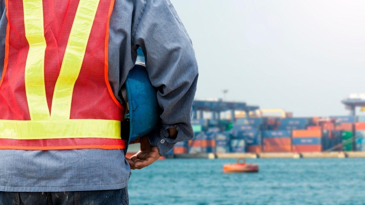 Lavoro usurante nei porti, appello delle associazioni imprenditoriali