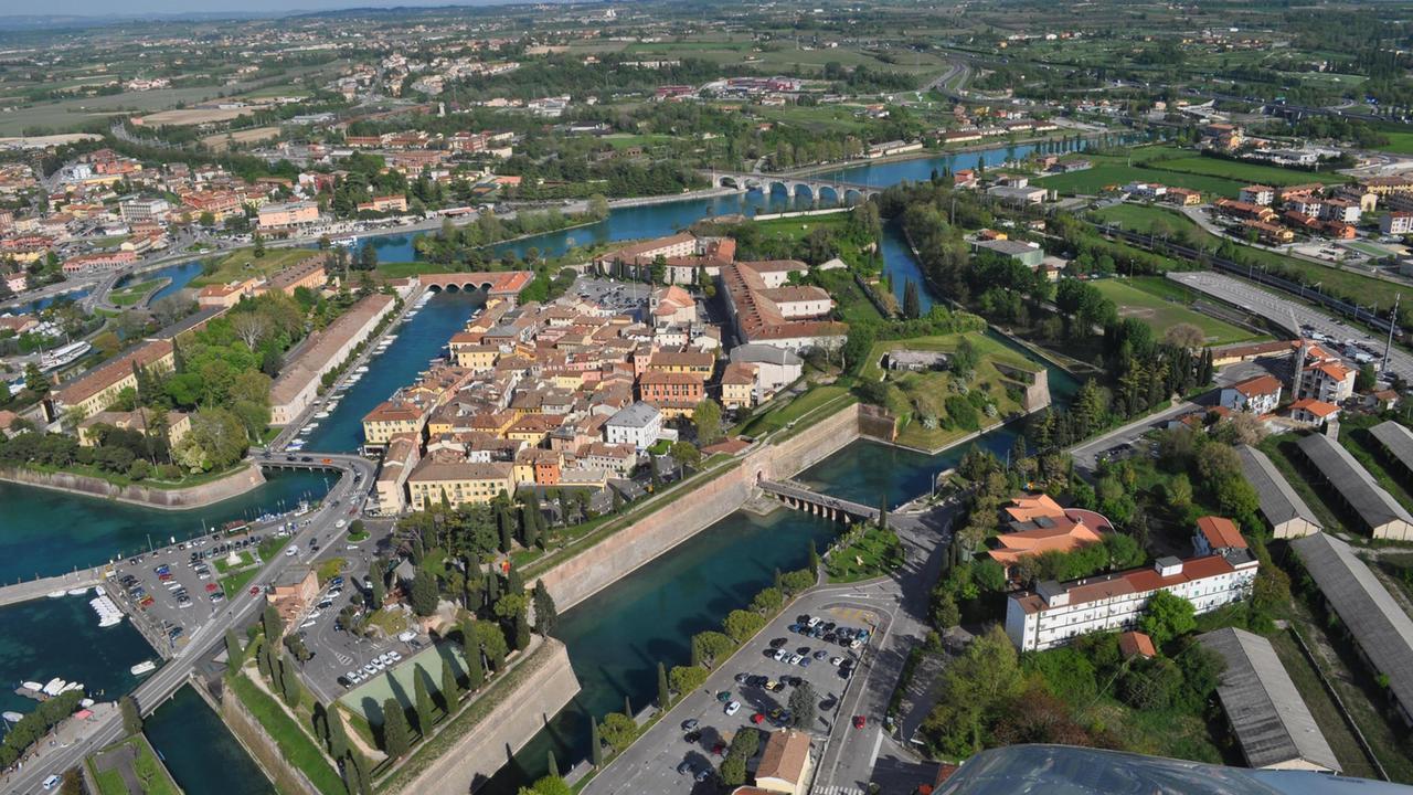 Peschiera del Garda vista aerea