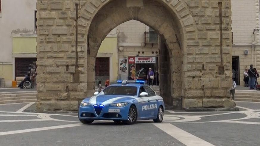 Violenza sulla figlia minorenne di amici nel 2022, torna in carcere – Cos’è successo