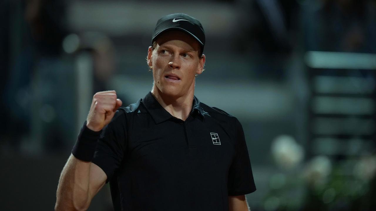 Jannik Sinner vola in finale agli Internazionali d’Italia: Medvedev sconfitto