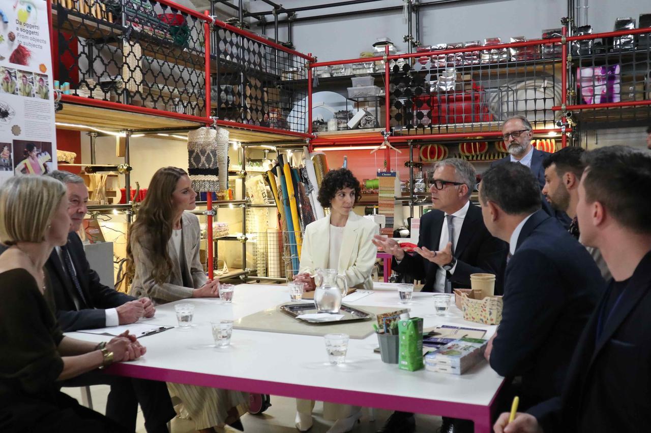 Kate Middleton a Reggio Emilia, Calcagnini di Pluricart: «Ho portato alla principessa le scatole dell’azienda che i miei figli usano per giocare»