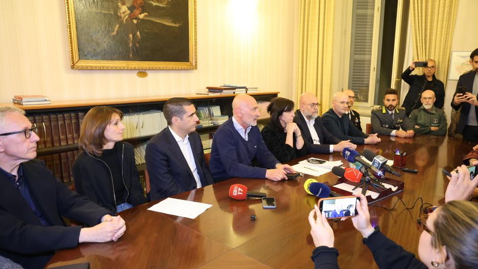 L’incontro in Prefettura<br />
