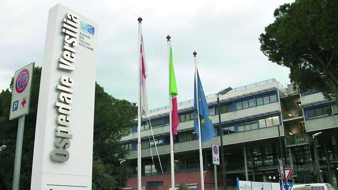 L'ospedale Versilia (foto d'archivio)