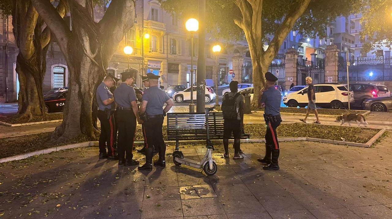 Movida nella zona rossa, raffica di controlli: scattano denunce, sequestri e nove allontanamenti
