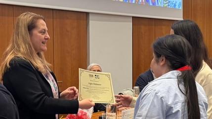 La lotta di Aurora contro la fobia sociale: il suo racconto premiato al Salone del Libro