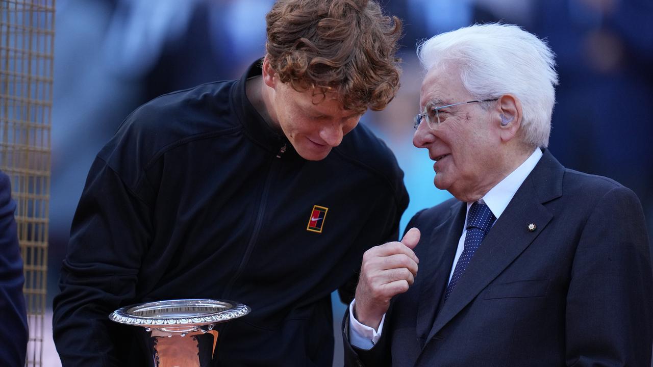 Jannik Sinner re di Roma: «È sempre un’emozione quando c’è il signor Mattarella...»