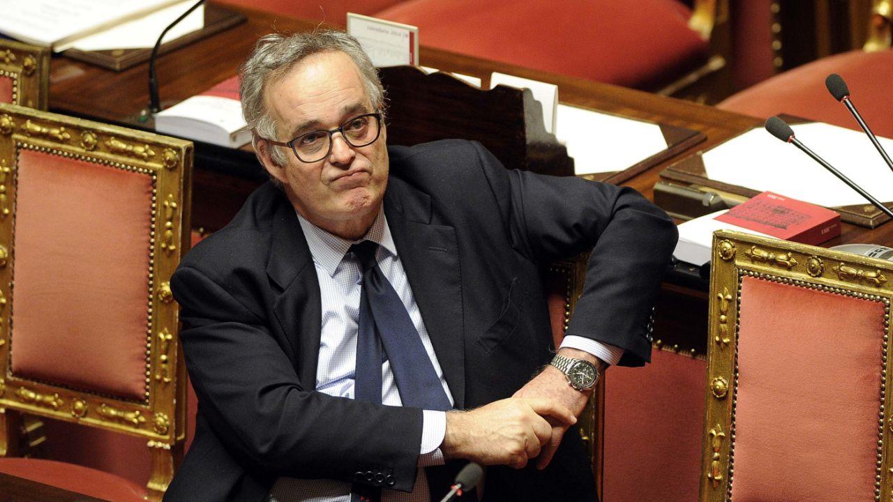 Gianclaudio Bressa in una foto di qualche anno fa (foto LaPresse)