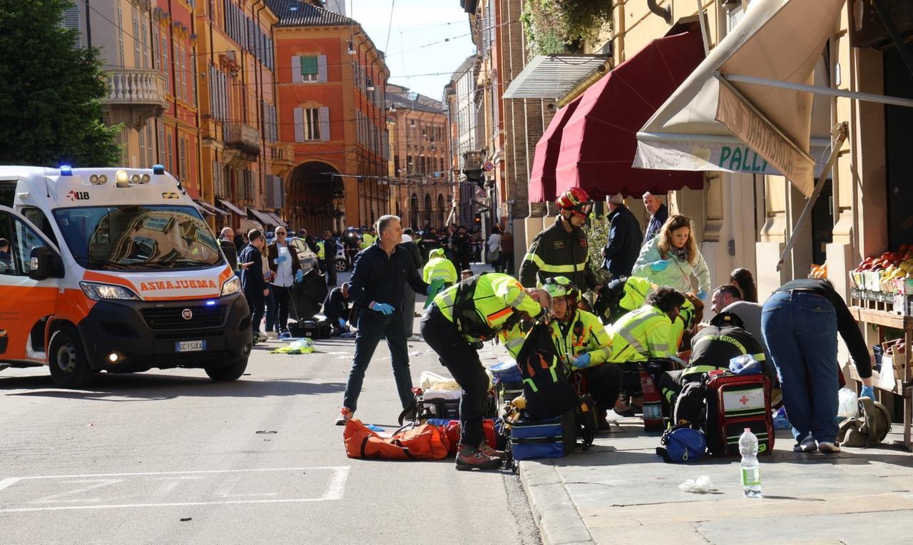 Modena, il 118 ha visto i feriti in diretta dagli smartphone: «Guadagnati minuti preziosi»