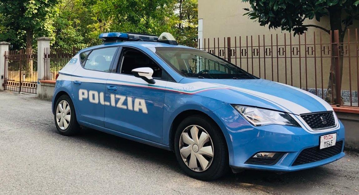 «L’auto di suo marito è stata usata per una rapina, consegni tutto l’oro». Ma è una truffa e la vittima non ci casca. Arrestato un 66enne