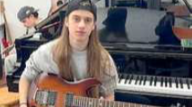 Ac/Dc nel sangue: l’intervista degli studenti dell’Ariosto di Ferrara a Samuele Maciga