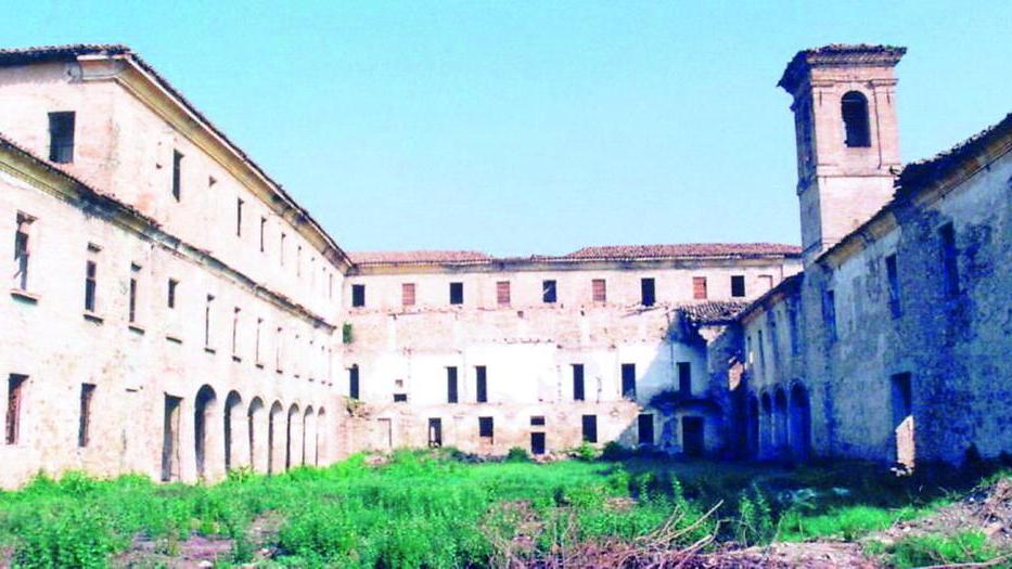 L’ex convento di Montefalcone venduto all'asta: lo compra il rapper Shindy per 1,3 milioni