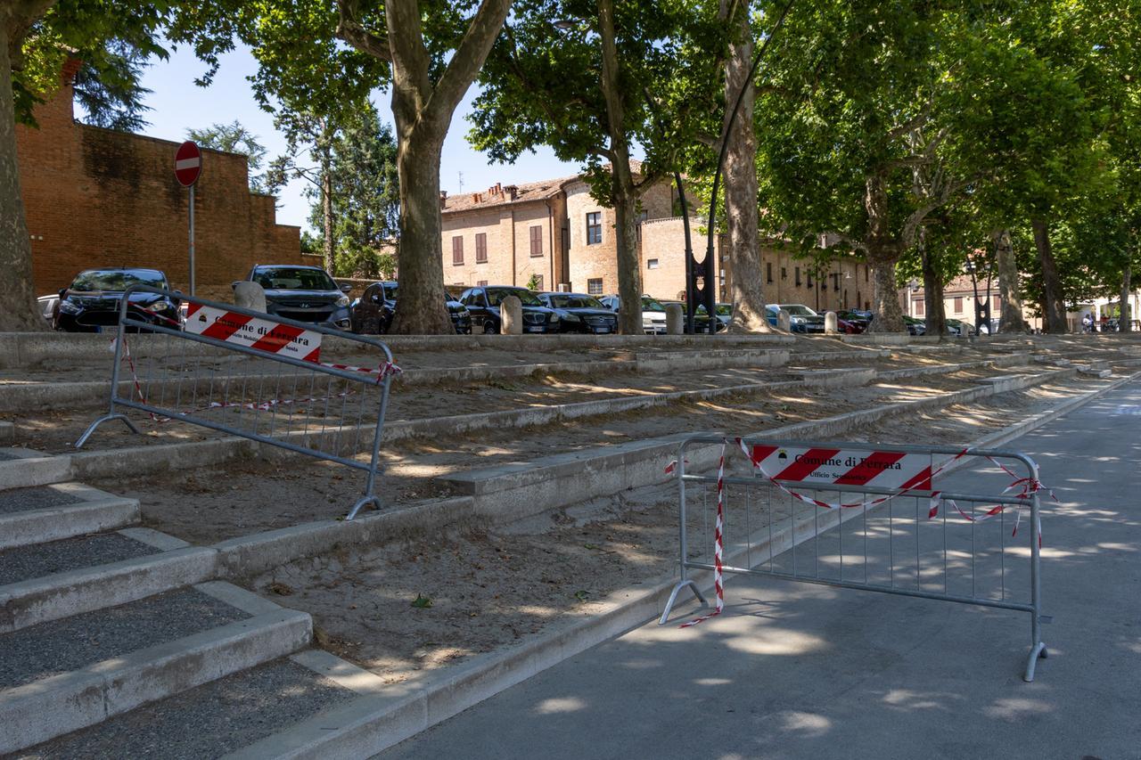 Ferrara Summer Festival, residenti di piazza Ariostea: «Pronti a chiedere lo stop»