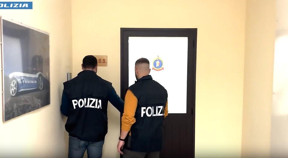 Arrestato il sindaco di Ottana per tentata concussione – VIDEO